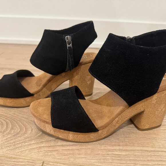 Toms Black Suede Women's Sandals with Cork Heel - Picture 4 of 4